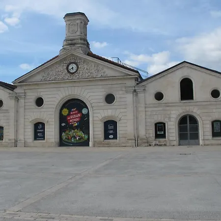 Aux Petites Rivieres